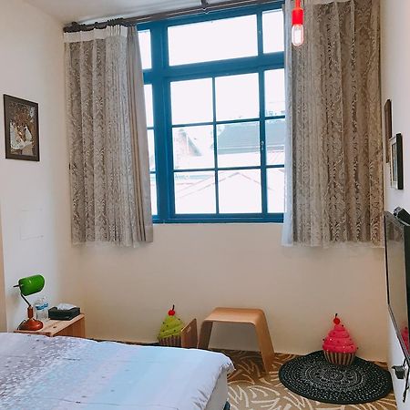 Apartamento Time Goes Fast Tainan Exterior foto