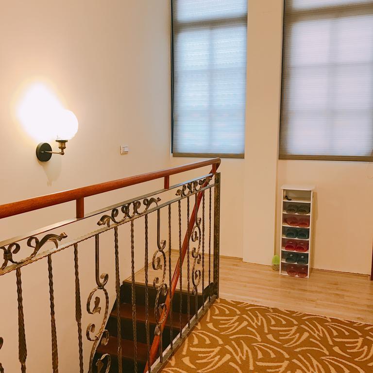 Apartamento Time Goes Fast Tainan Exterior foto