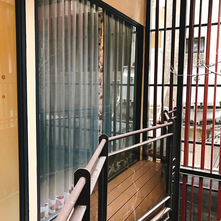 Apartamento Time Goes Fast Tainan Exterior foto
