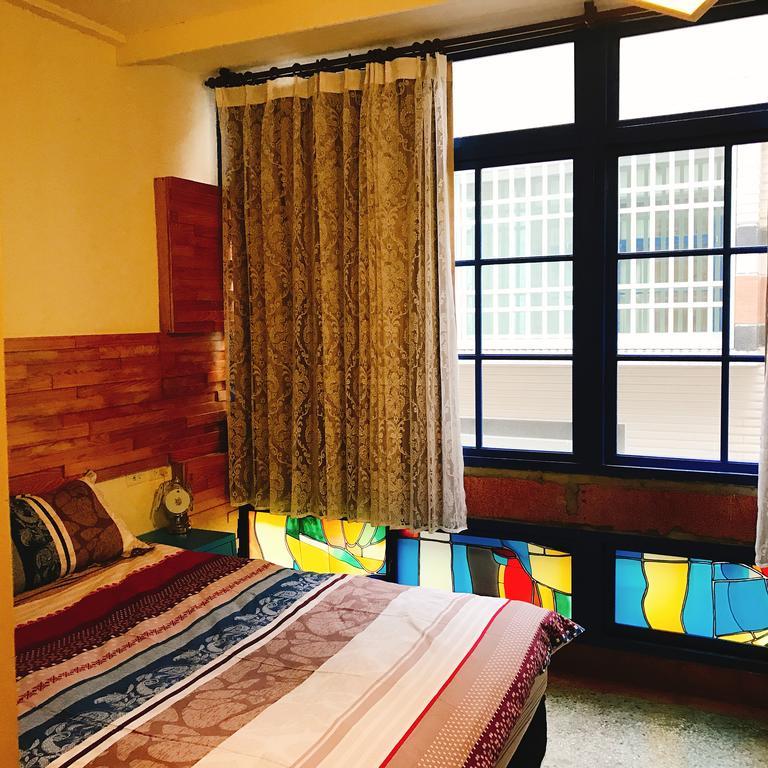 Apartamento Time Goes Fast Tainan Exterior foto