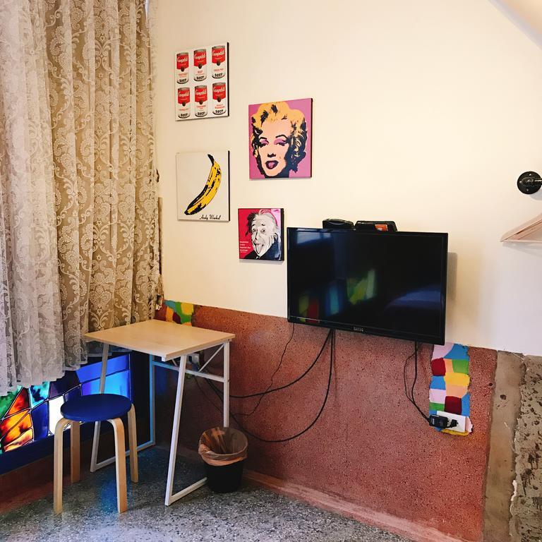 Apartamento Time Goes Fast Tainan Exterior foto