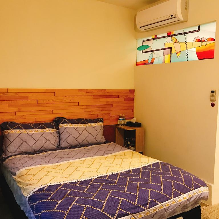 Apartamento Time Goes Fast Tainan Exterior foto